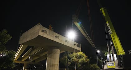 Por el montaje de vigas del Puente Labruna, esta noche habrá un corte total en Cantilo a la altura de Udaondo