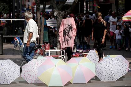 Con el comienzo de la temporada arribaron miles de turistas que complicaron el panorama marplatense, jaqueada por la huelga