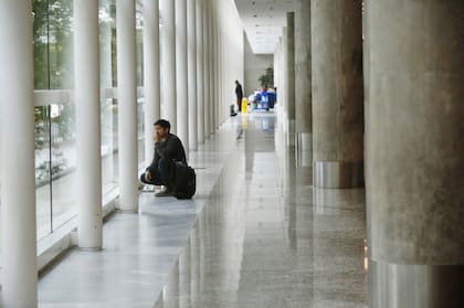 Por el paro, hoy no habrá vuelos de Aerolíneas y crece el conflicto con el Gobierno