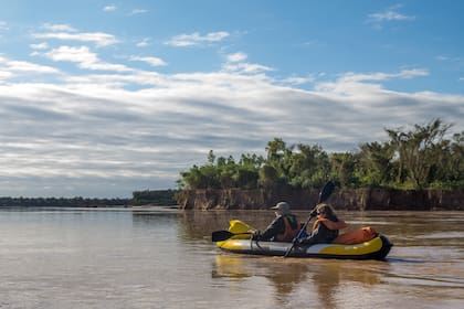 Por el Río Bermejo en kayak.