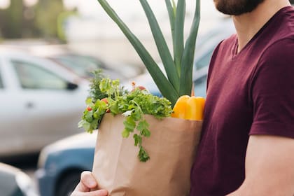 Por la medida impuesta por Trump que impacta en CalFresh, cerca de 72.000 migrantes se verán afectados en California