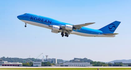 Por la suba del petróleo, las aerolíneas aumentan los precios de los vuelos
(Yonhap vía AP)