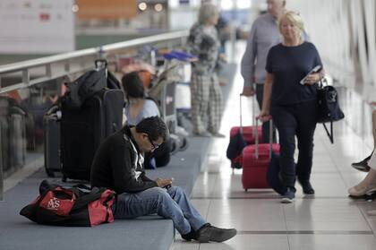 Por la tormenta, hay vuelos demorados y cancelados en Aeroparque y Ezeiza