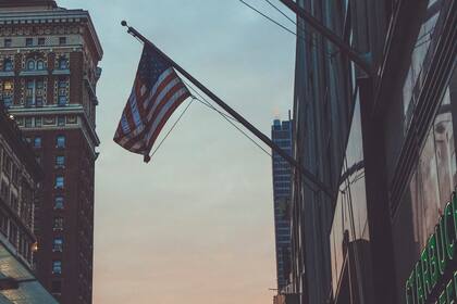 Por lo general, se exige que un solicitante de naturalización haya estado físicamente presente en Estados Unidos antes de la solicitud