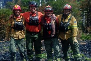 El incendio ya está contenido y trabajan en extinguir los focos por completo