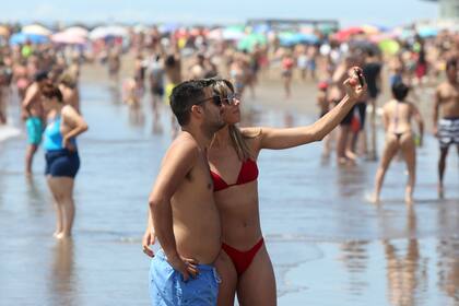 Por primera vez en el fin de semana largo, salió el sol en Mar del Plata