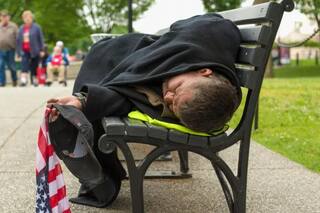 Por qué en EE.UU., el país más rico del mundo, hay casi 800.000 personas sin hogar