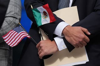 ¿Por qué los hispanos tienen dos apellidos y cómo funciona esto en EE. UU