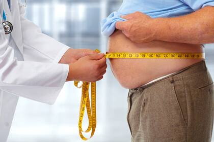 ¿Por qué los médicos creen que las personas con obesidad no quieren bajar de peso?