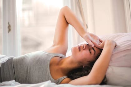 Por salud, es recomendable cambiar las almohadas cada dos años (Foto Pexels)