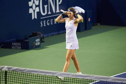 Por segunda semana seguida, la rosarina Nadia Podoroska sufrió una pronta eliminación en México; venía de perder, como máxima candidata, en Guadalajara, y esta vez cayó en Monterrey.