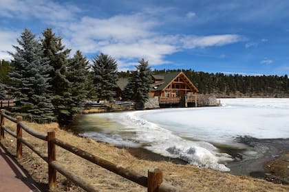 Por su cercanía con atractivos naturales, en muchos de los pueblos pequeños hay oportunidades laborales en el sector del turismo
