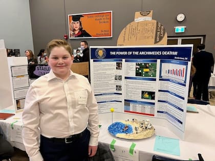 Por su experimento Brenden fue galardonado con la Medalla de Oro en la Feria de Ciencias de Matthews Hall