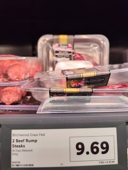 Por supuesto, en carnes es más barata la Argentina.