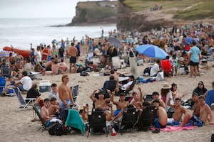 La meca joven está signada por dos fenómenos turísticos que definen los primeros días del verano