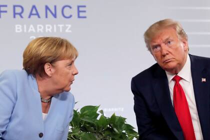 Por tener un liderazgo más predecible, la gestión de Angela Merkel tiene índices de aprobación muy superiores a los de Trump