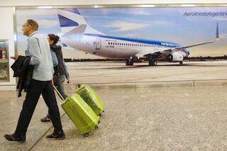 Paro en Aerolíneas: sin acuerdo salarial, habrá mas protestas, según los gremios