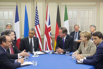 Poroshenko se reunió con Poroshenko se reunió con Obama, Hollande, Cameron, Merkel y Renzi antes de que comience la cumbre