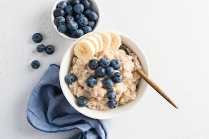 Porridge de avena con frutas
