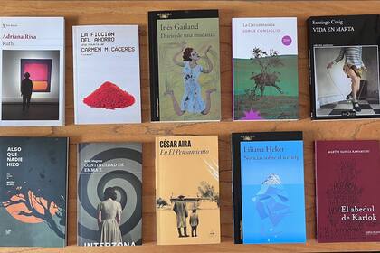 Portadas de las diez novelas semifinalistas del certamen