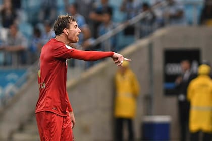 Fernando Amorebieta en Independiente, en 2018; tras su paso por el club se fue a Cerro Porteño, de Paraguay.