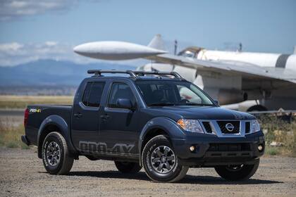 Posee una cabina rústica y antigua, propensa al ruido y el viento. Los viajes largos pueden ser un incordio