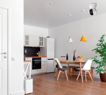 Positivo presentó una cámara de vigilancia hogareña con movimiento en 360 grados