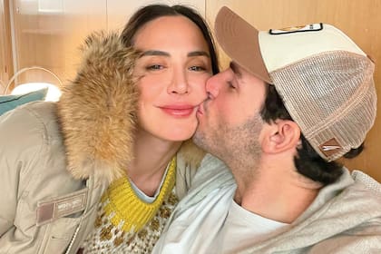 Postal de su reciente escapada romántica al Polo Norte, donde se comprometieron por segunda vez.