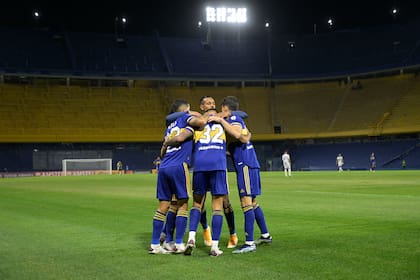 Postal del triunfo 3-0 de Boca sobre The Strongest, resultado que le permitió asegurar la clasificación a los octavos de final de la Libertadores 2021.