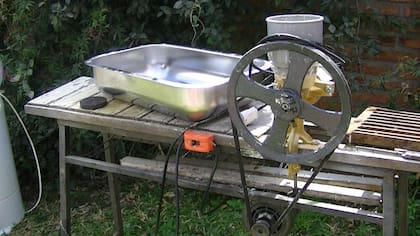 Postales de la caída de Delfín Zacarías, "El Rey de la cocaína", que tenía una cocina de drogas en una mansión de un country en las afueras de Rosario