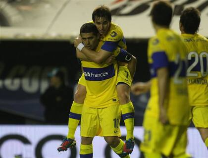 Mouche en sus épocas en Boca, cuando compartió plantel con Riquelme