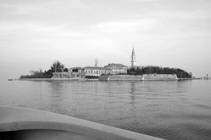 Poveglia hace 30 años, completamente abandonada