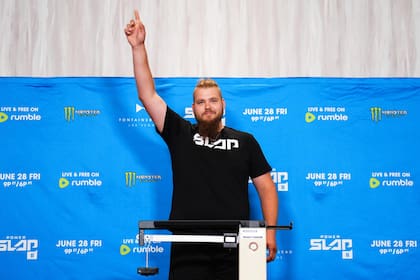 Power Slap es un deporte de combate donde dos personas se tienen que abofetear hasta que solo uno quede en pie