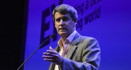 Prat-Gay expuso ayer en la convención del IAEF