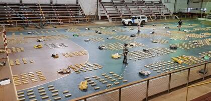 Prefectura secuestró una tonelada y media de marihuana en Montecarlo, Misiones