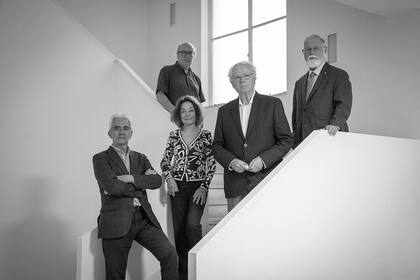 El jurado deliberó por primera vez en Buenos Aires, en la casa Victoria Ocampo