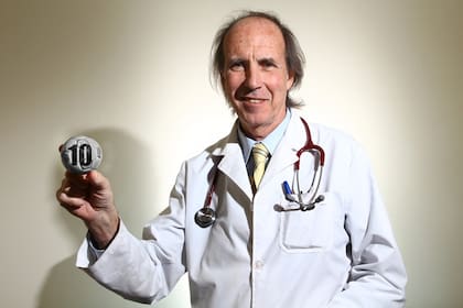 Preiró, hoy, en su consultorio en pleno centro porteño