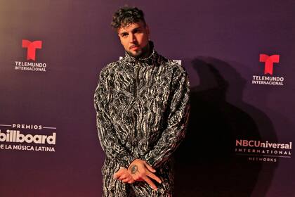 Dante Spinetta asistió a la prefiesta de los Billboard