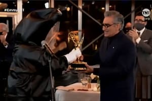 Emmy 2020: la noche de los "astronautas pandémicos" y las "manos mecánicas"