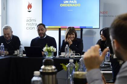 Patricia Bullrich y Maximiliano Ferraro, durante la reunión en la sede del think tank de la CC
