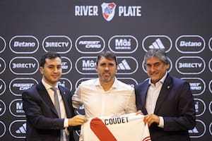 El pedido que generó un aplauso, la corrección a Francescoli y el llamado a Gallardo: Coudet inició su ciclo en River