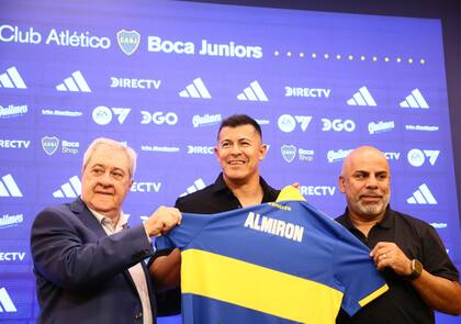 Presentación de Jorge Almirón como nuevo DT de Boca Juniors.
