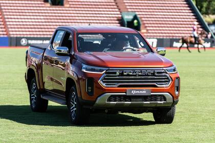 Presentación de la nueva RAM Dakota en el Abierto de Palermo.