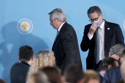 Alberto Fernández y Miguel Ángel Pesce, presidente del Banco Central de la República Argentina; ambos fueron blanco de las críticas de Cristina Kirchner