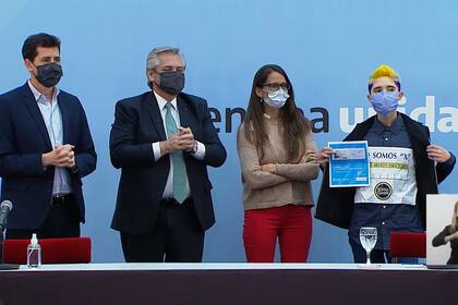 Presentación del DNI no binario