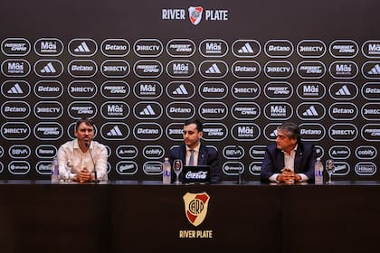 Presentación Eduardo Coudet como nuevo técnico de River Plate