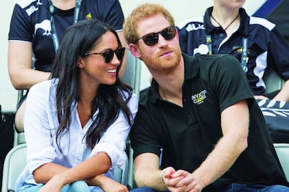 Presentación oficial. Del 23 al 30 de septiembre, en Toronto, la ciudad donde vive Meghan, se celebraron los Invictus Games, una iniciativa del príncipe Harry en la que participan veteranos lesionados de las Fuerzas Armadas. Allí, la pareja –salen desde mayo pasado– se dejó ver por primera vez ante