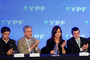 Presentación del Plan Estratégico de YPF con Miguel Galuccio, Julio De vido, Axel Kicillof y la presidenta Cristina Kirchner en el Hotel Sheraton.