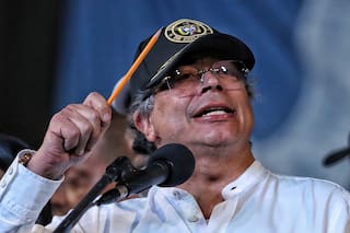 Presidente de Colombia dice que demandará por calumnia a su par de Ecuador