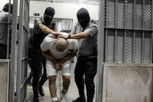 Preso en el Cecot de El Salvador